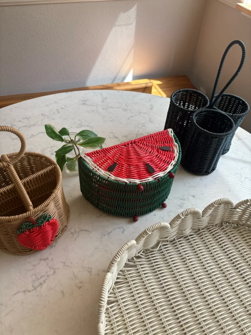 Set of 4 White Wicker Serving Tray, caddy bowl etc